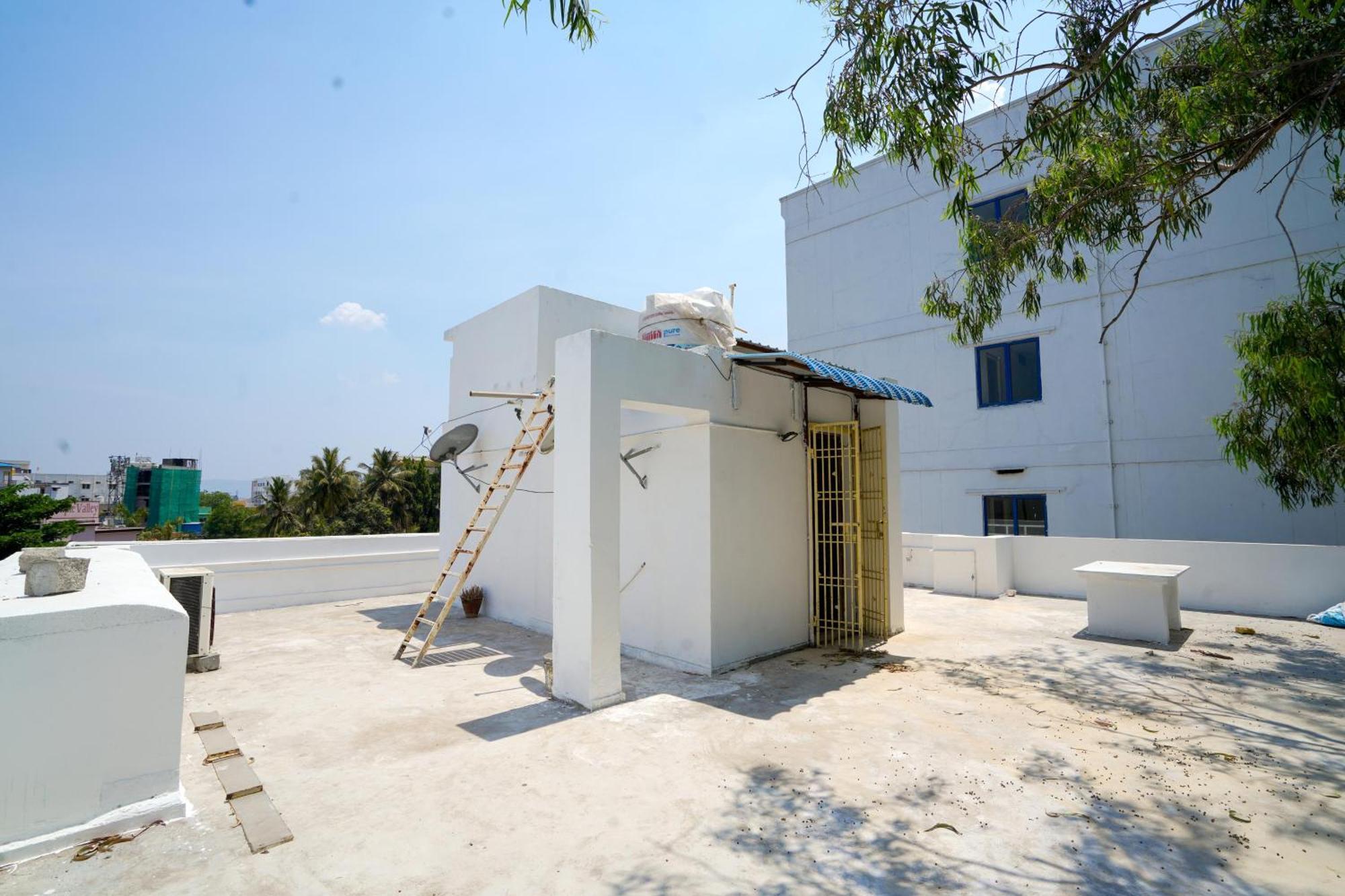 Golden Villa - Duplex House With Private Theater - Near To Alipiri And Bhudevi Ttd Ticket Counter And Kapilateertham Tirupati Kültér fotó