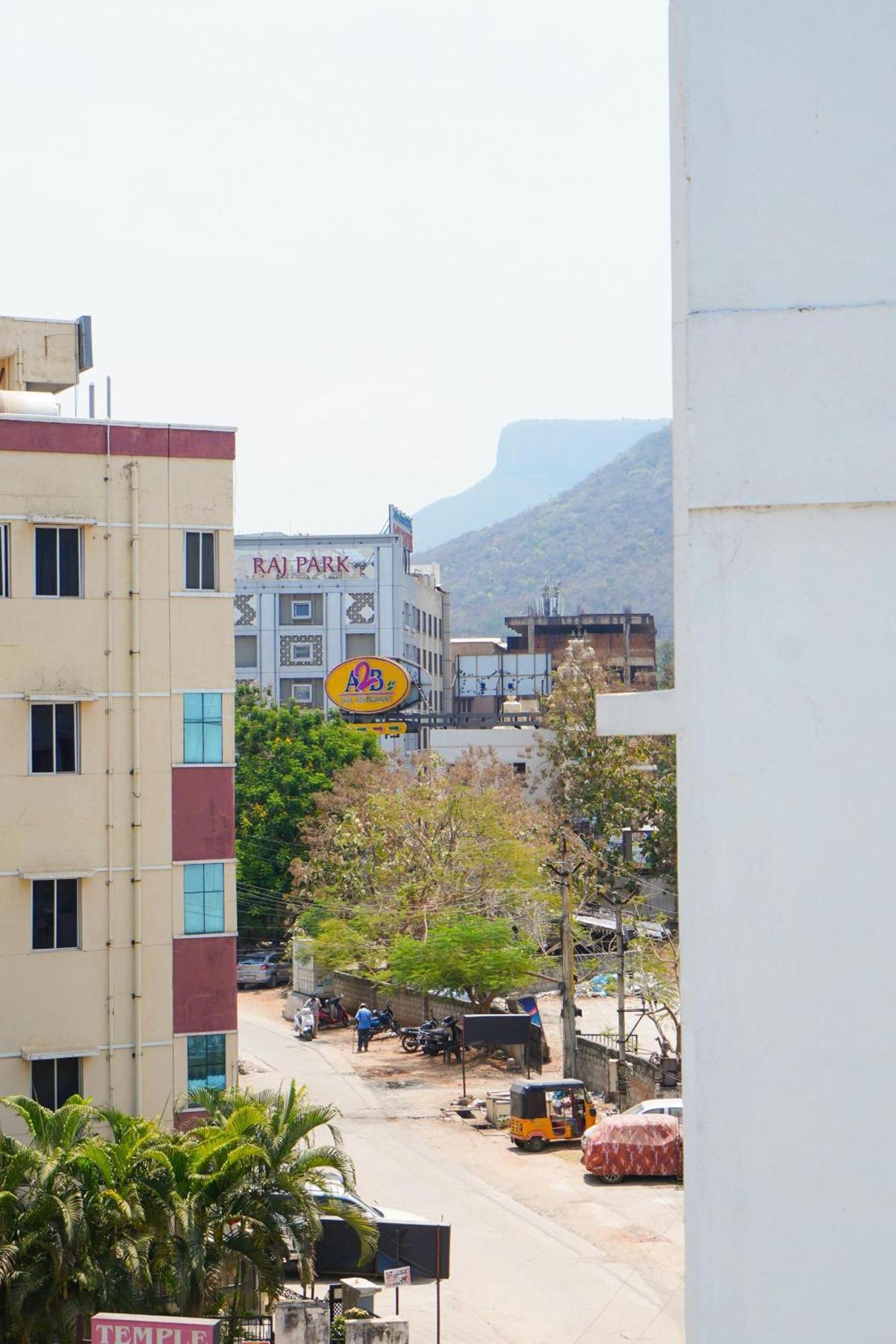 Golden Villa - Duplex House With Private Theater - Near To Alipiri And Bhudevi Ttd Ticket Counter And Kapilateertham Tirupati Kültér fotó