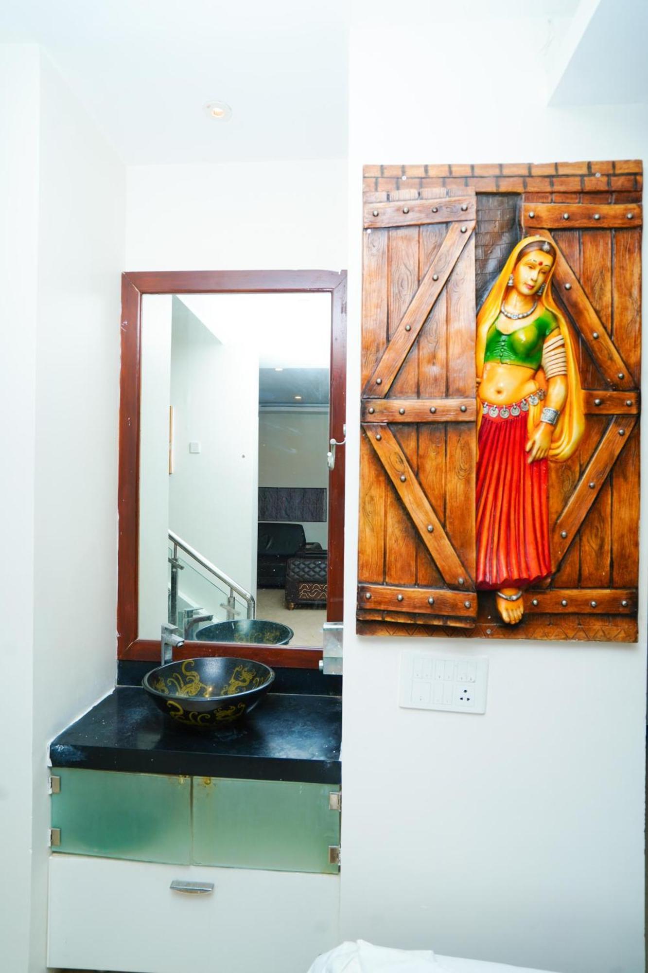Golden Villa - Duplex House With Private Theater - Near To Alipiri And Bhudevi Ttd Ticket Counter And Kapilateertham Tirupati Kültér fotó